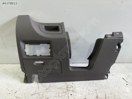 RENAULT KANGO0 3 DİREKSİYON ALTI TORPİDO KAPLAMASI