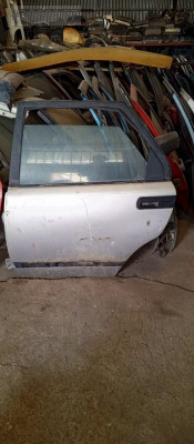 daihatsu applause sol arka kapı
