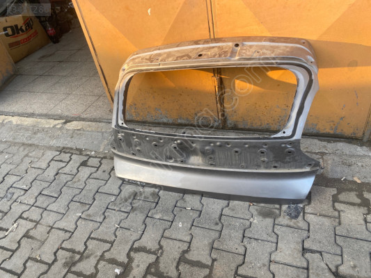 Hyundai Bayon arka bagaj kapağı çıkma orijinal