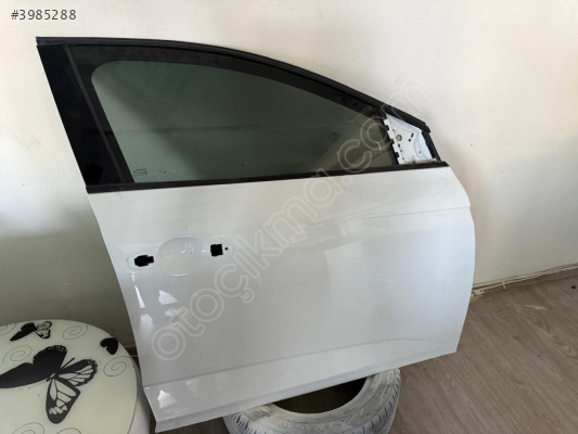 RENAULT MEGANE 4 SAĞ ÖN KAPI DOLU ORJİNAL ÇIKMA TEMİZ ÜRÜN