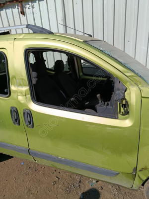 Fiat Fiorino sağ ön kapı orijinal