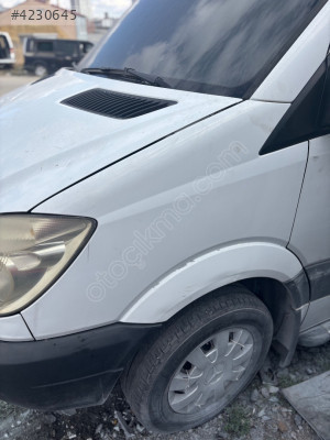 2009 SPRİNTER ÇIKMA ORJİNAL SOL ÖN ÇAMURLUK