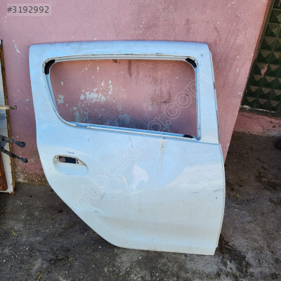 Dacia sandero 3 sag arka kapi