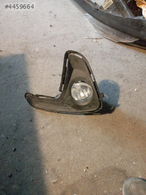 2022 model toyota yarıs sıs kapak