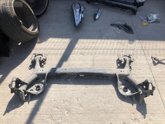 MERCEDES A SERİ W177 ARKA TRAVERS 1779841300