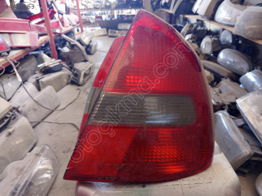 Mitsubishi Carisma sağ arka stop