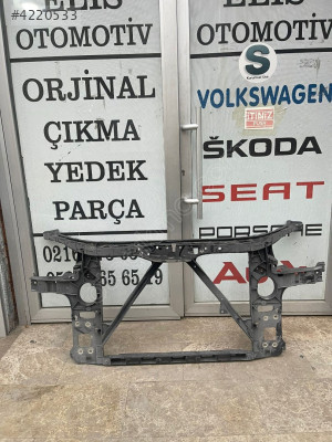 AUDİ Q7 ÖN PANEL