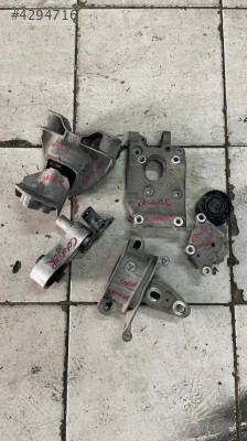 COURİER MOTOR KULAKLARI ORJİNAL ÇIKMAA PARÇAA