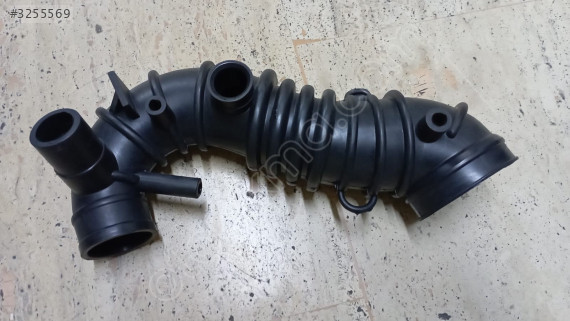 058133356P Passat 03-05 1.8t Awt Motor Turbo Emiş Hortumu