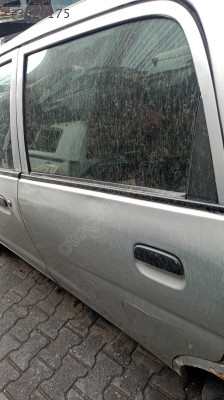 suzuki alto sol arka kapı