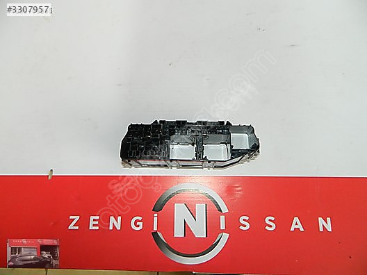 Nissan X-Trail T32 2014-2021 Role Yuvası Kutusu Sıfır Parça