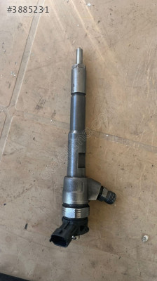 DACİA DOKKER 1,5 ENJEKTÖR ÇIKMA 0445110485