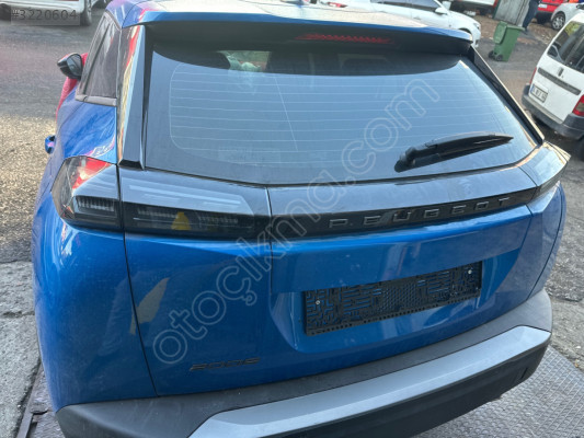 Peugeot 2008 arka bağaj kapağı