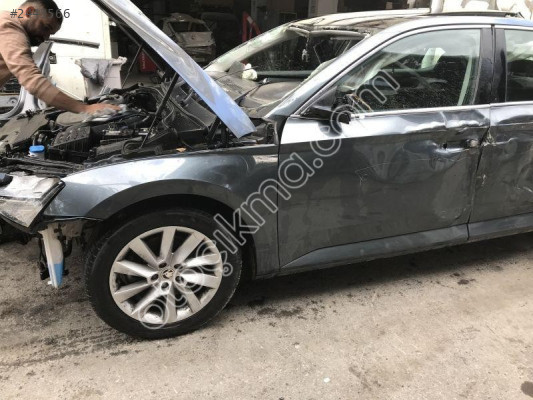 SKODA SUPERB 2015 2024 SOL ÖN ÇEYREK SÖKME 3V5809601C