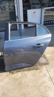 renault megane 4 2017 çıkma orjinal sol arka kapı (son fiyat)