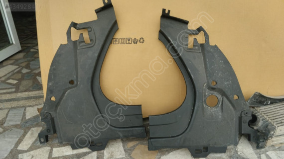 VOLVO XC40 SAĞ-SOL PANEL ÜST PLASTİK HATASIZ ÇIKMA OR-32297906