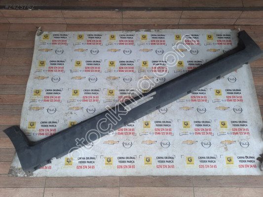 OEM13482064 OPEL CROSSLAND SAĞ MARŞBİYEL KAPLAMASI ÇIKMA