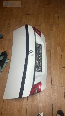 MERCEDES E350 ÇIKMA  BAGAJ KAPAĞI  SEDAN