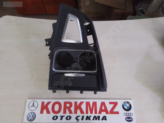 BMW F30 F32 F34 ORTA KONSOL