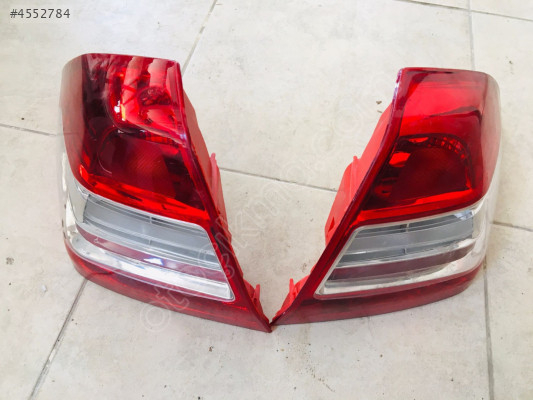 RENAULT MEGANE 2 (2004 - 2009 ) SAĞ - SOL STOP ORJINAL ÇIKMA