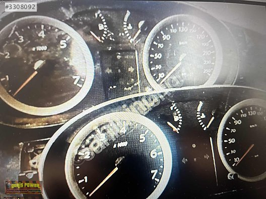 Renault Clio kilometre saati göstergeler