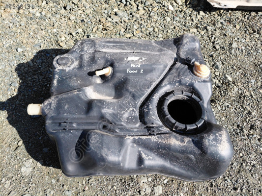 Ford Focus 2 yakıt deposu