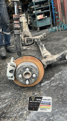 Hyundai Bayon Sağ Arka Taşıyıcı