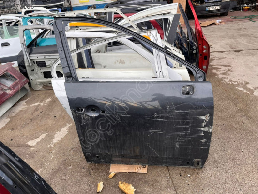 OTO CEM'DEN ÇIKMA RENAULT SCENİC 3 SAĞ ÖN KAPI