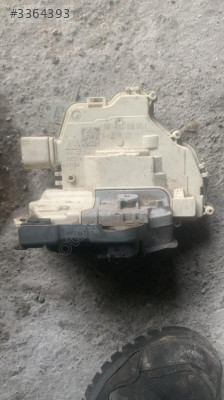 4G0839015E AUDİ A3 TOUAREG SOL ARKA KAPI KİLİDİ
