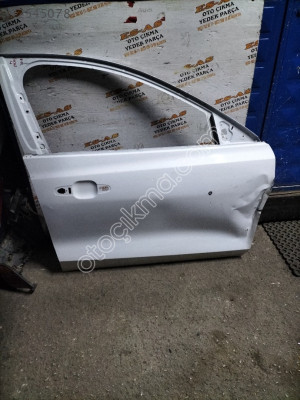 Ford Focus 4 çıkma sağ ön kapı