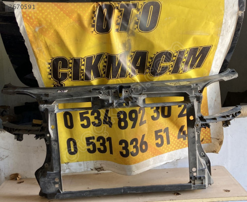 Audi A3 Ön Panel Parçası - 8P0805594 Kodlu Orijinal Çıkma Ü