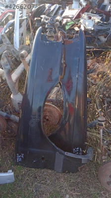 Mazda 929 sağ sol ön camurluk