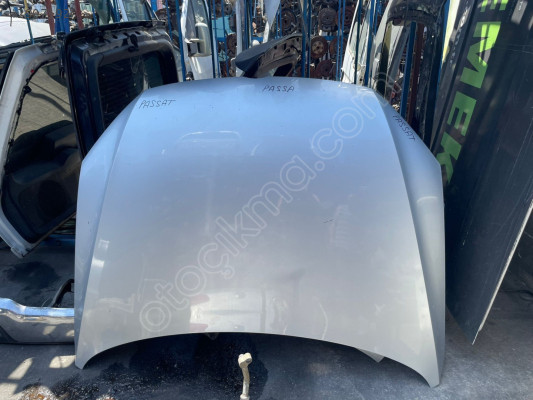 VOLKSWAGEN PASSAT KAPUT