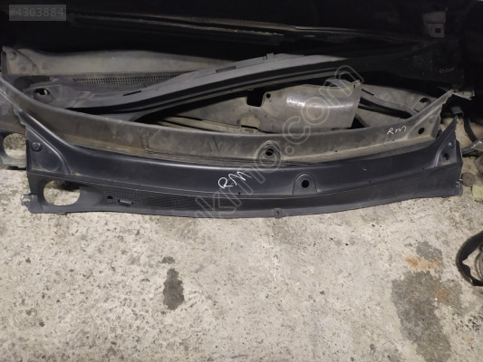 Renault symbol Romanya kasa ön cam ızgarası