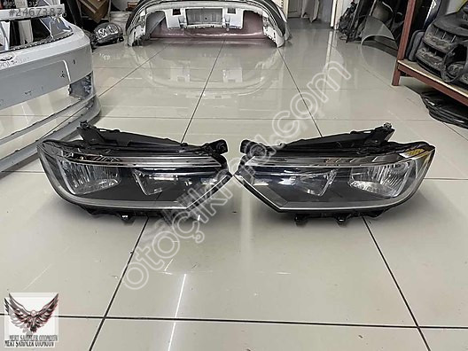 VW Passat B8 Sağ-Sol Ön Far Seti