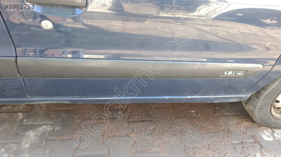 citroen xsara sağ ön kapı bandı