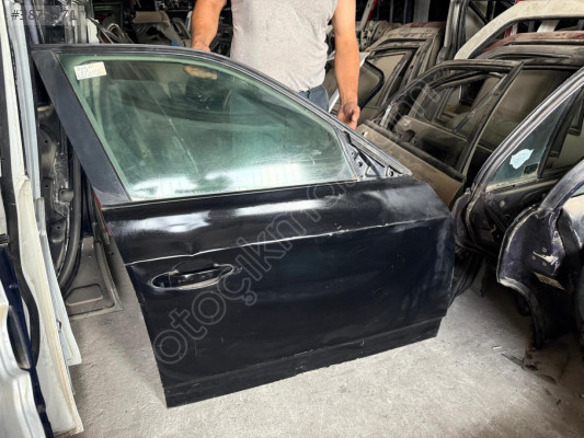 BMW X3 SAĞ ÖN KAPI CAMI , BMW E83 SAĞ ÖN KAPI CAMI
