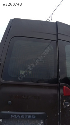 Renault Master 3 bagaj camı çıkma