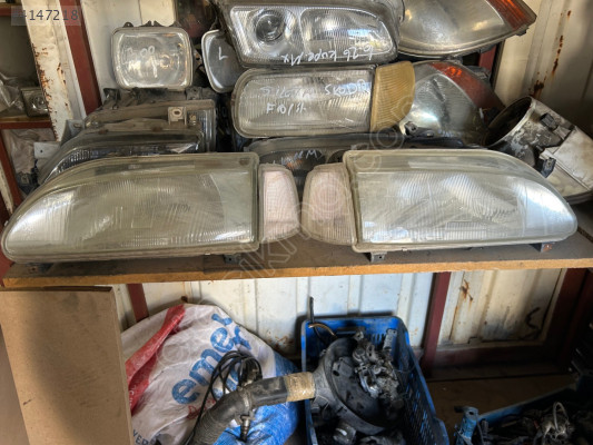 Renault 19 sağ sol far