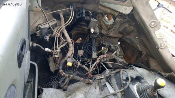 Dacia Logan torpido iç tesisat