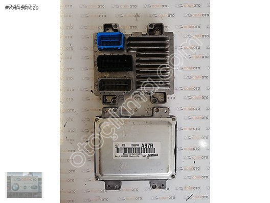 Opel 1.4T Benzinli Çıkma Motor Beyni - 12669749 - Temiz