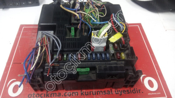 Peugeot 307 Kapaklı BSI Beyni 9644098380 9636760580 F