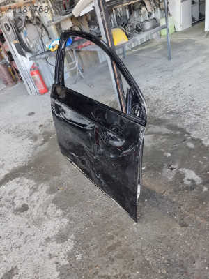 Wolksvagen passat 2012 model sag on kapi