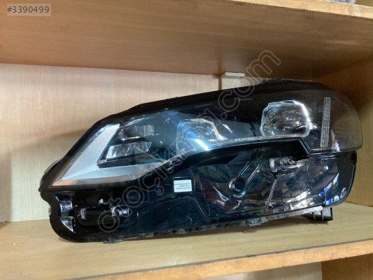 PEUGEOT 3008 SOL MERCEKLİ FAR