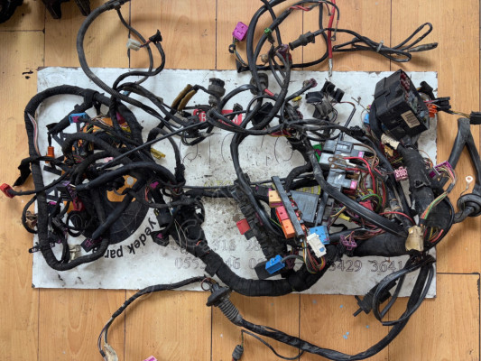 VOLKSWAGEN PASSAT B5 1.9 TDI Motor İçi Ve Torpido Tesisatı