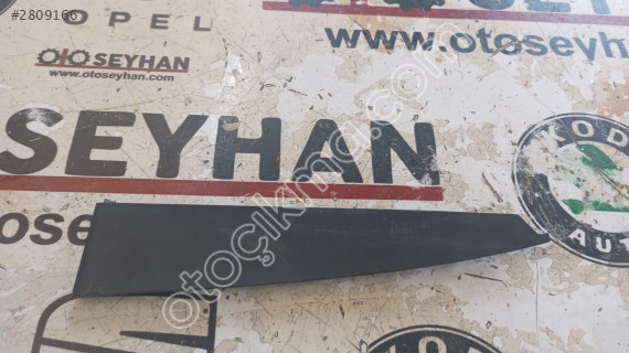 181336L Audi A4 2014 bagaj stop üst kaplaması sol