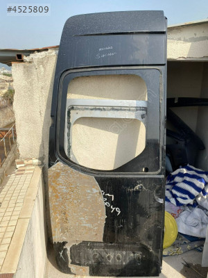 MERCEDES SPRİNTER SOL ARKA BAGAJ KAPISI