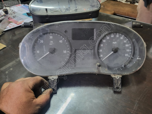 Renault trafic km saati