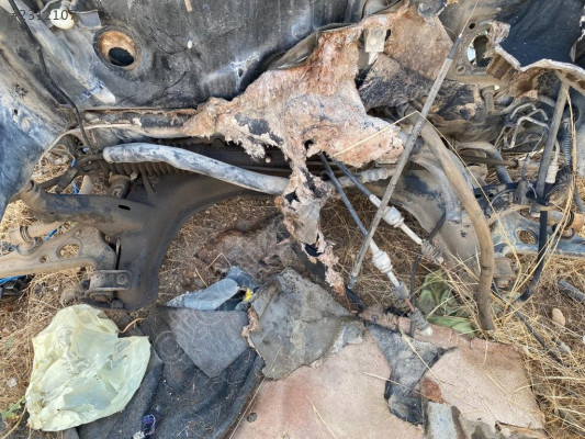 ALFA ROMEO 146 SOL AKS TAŞIYICI ORJİNAL ÇIKMA
