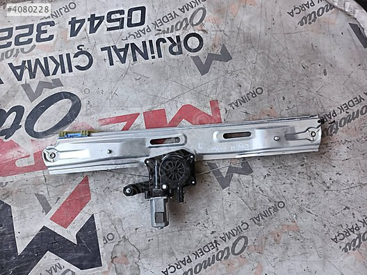 FİAT EGEA SAĞ ARKA KAPI CAM KRİKOSU